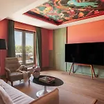 Hotel Colón Gran Meliá - The Leading Hotels of the World